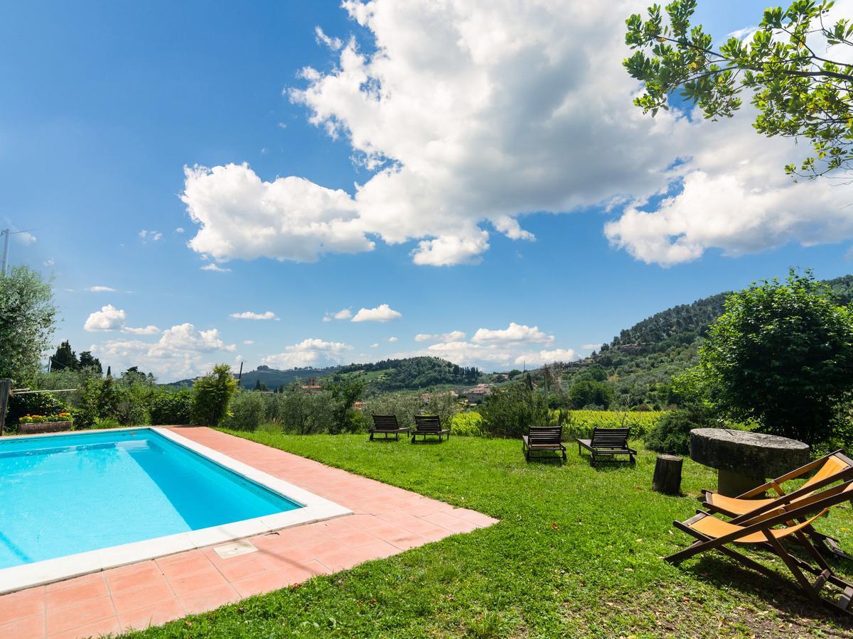 Belvilla By Oyo Plush Farmhouse With Swimming Pool Carmignano Dış mekan fotoğraf